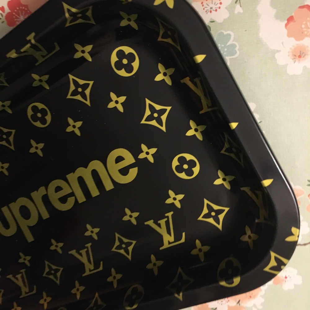 Supreme Gold on Black LV print metal tray - Picture 4 of 6